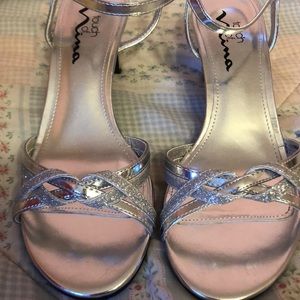 Silver evening shoe